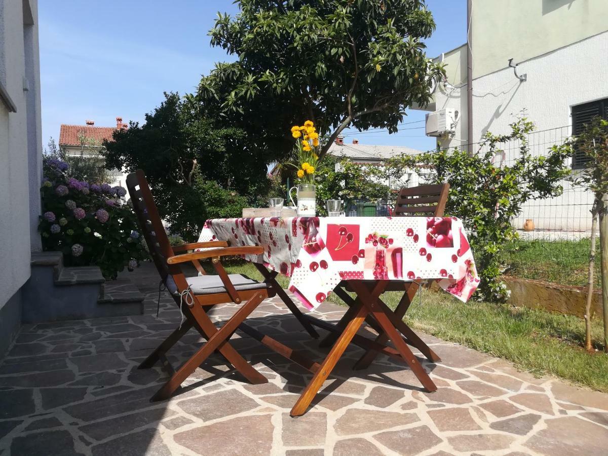 Apartments Mirela Novigrad  Exterior photo
